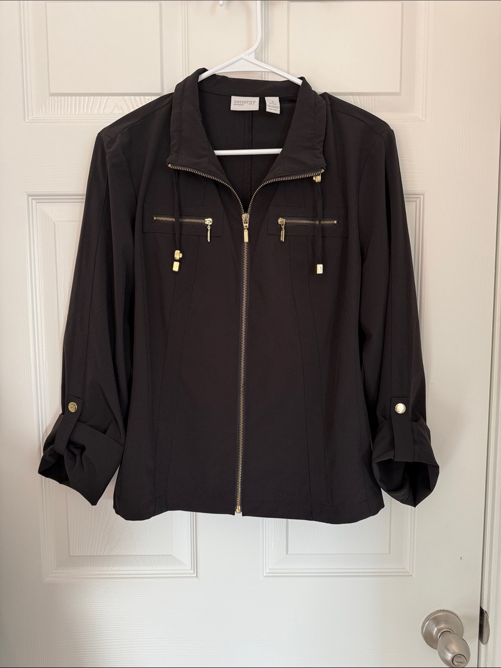 [new inventory] ZENERGY BY CHICOS BLACK LIGHTWEIGHT ZIP JACKET CHICOS SIZE 1 EUC